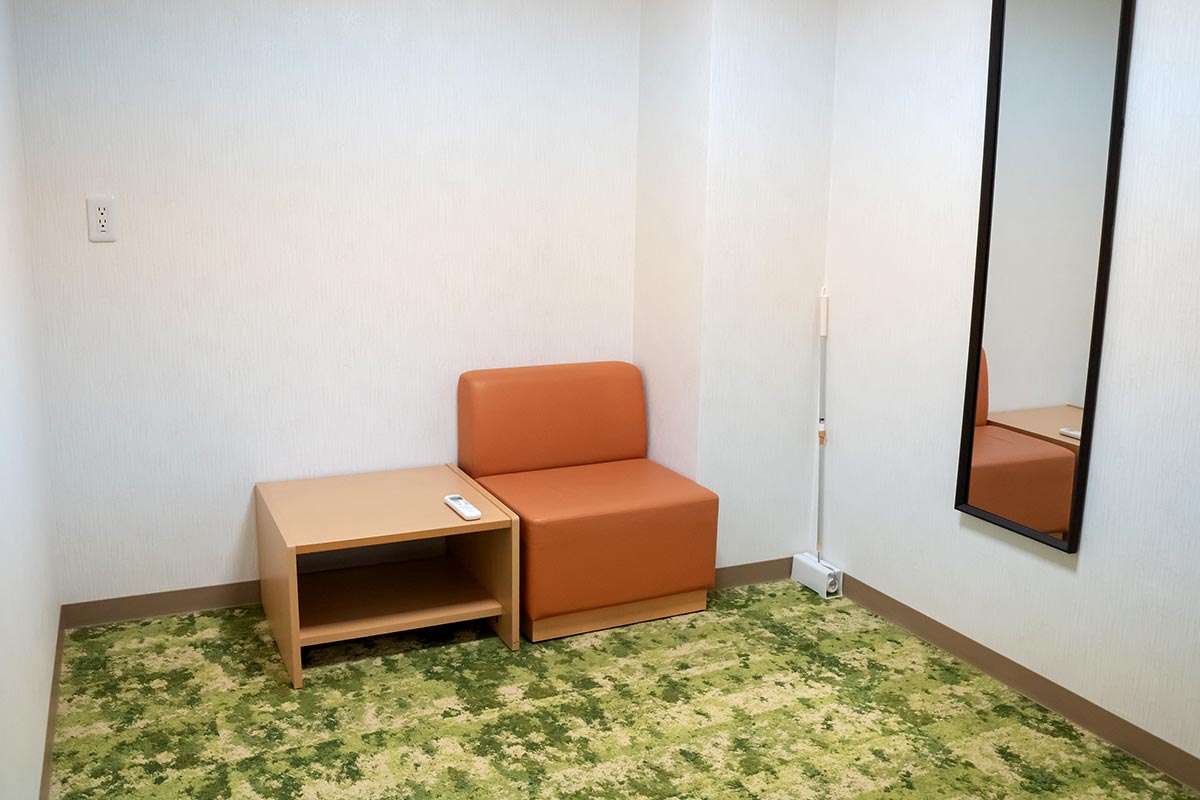日華斎場の更衣室