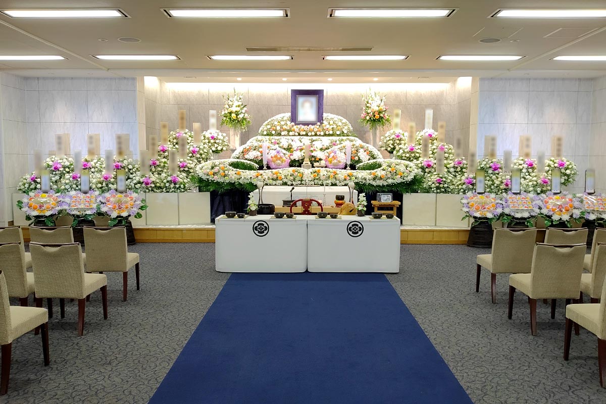 日華斎場での葬儀風景